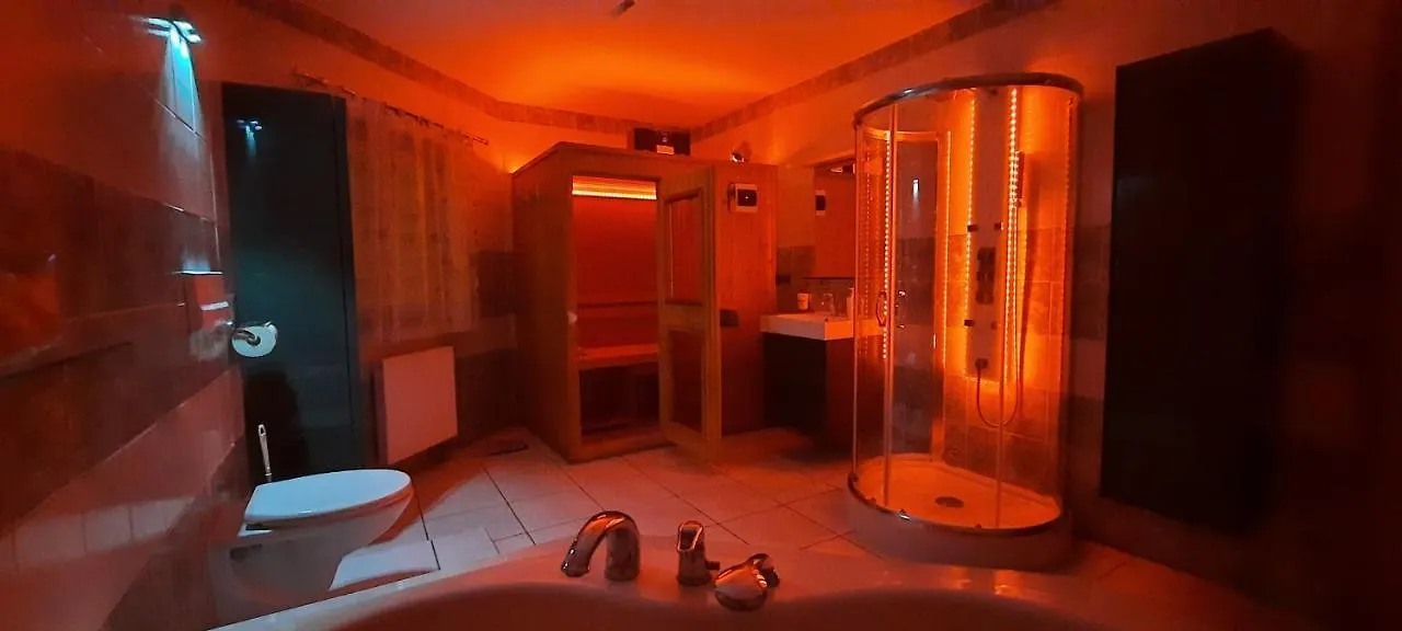 קרלובי וארי Pool Apartments 0*, קרלובי וארי